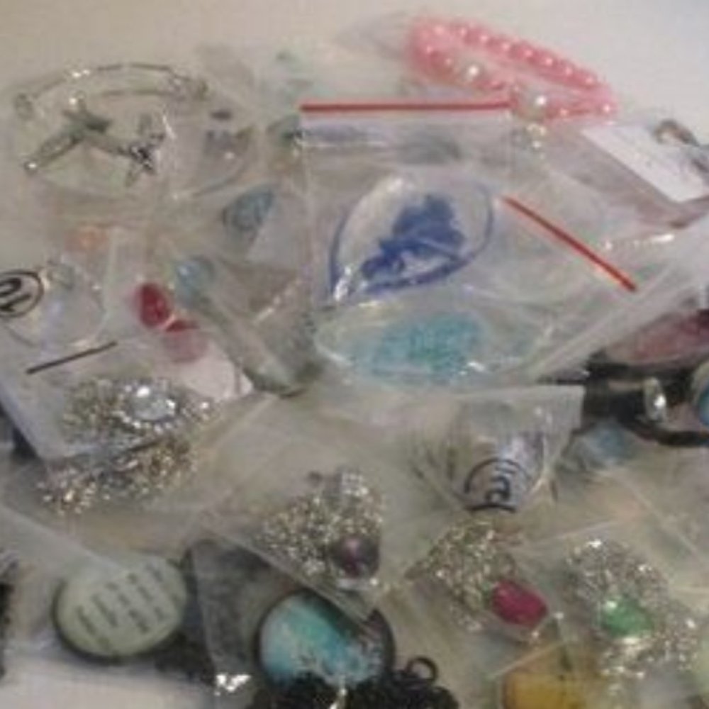 15 Jewelry plus 5? This & that 20 items you will receive A GREAT BUNDLE DEAL